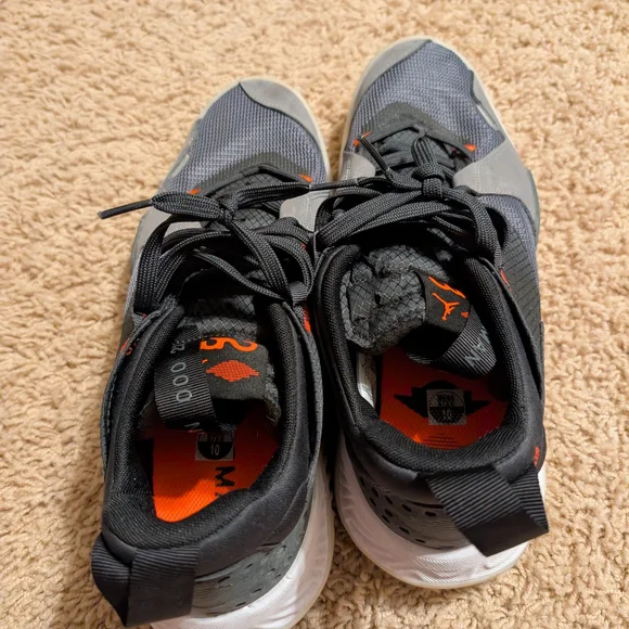 Jordan Deltas Gray and Black Sneakers with Vibrant Orange Accents - Picture 3 of 5